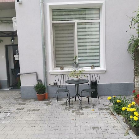 Maison 33 Bukarest Eksteriør billede