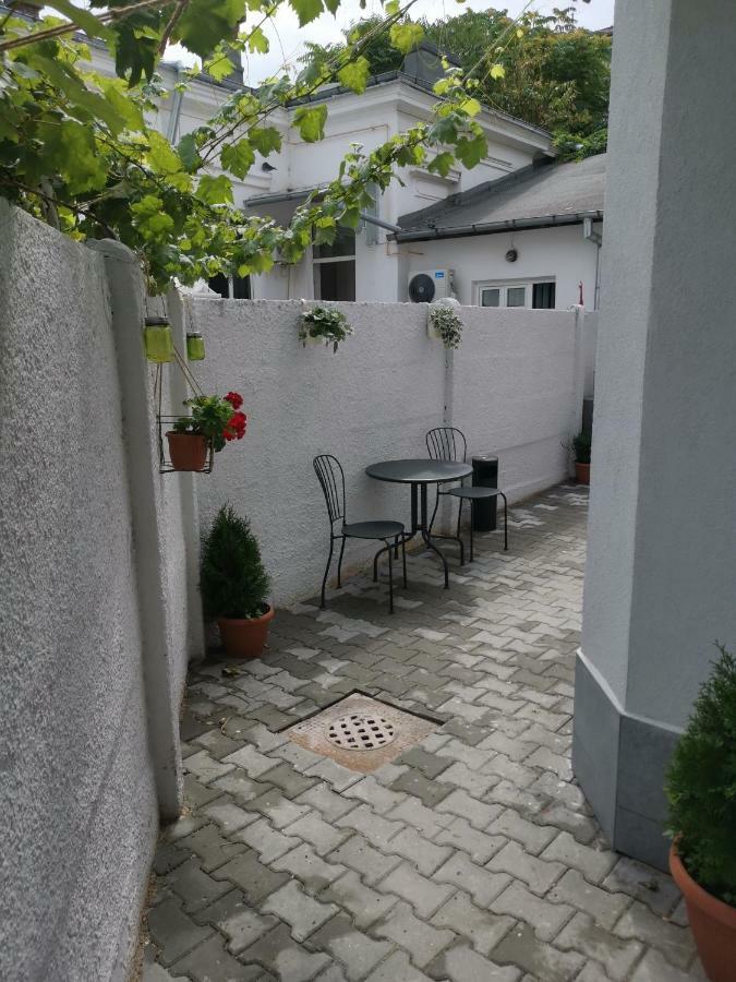 Maison 33 Bukarest Eksteriør billede